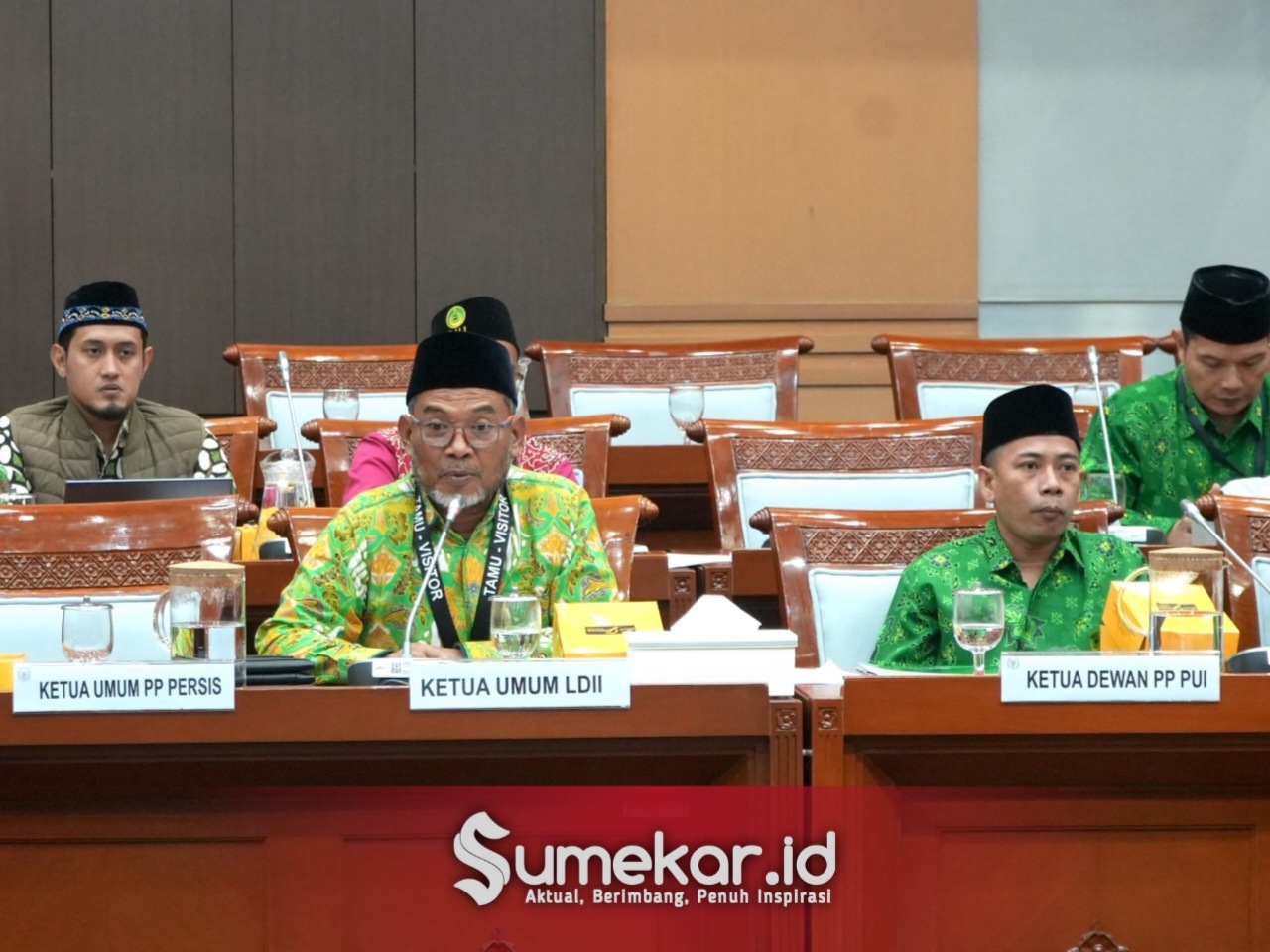 Foto. Wakil Bendahara Umum DPP LDII Imam Bashori dan anggota Departemen Hubungan Antar Lembaga Richan Mudzakar. 