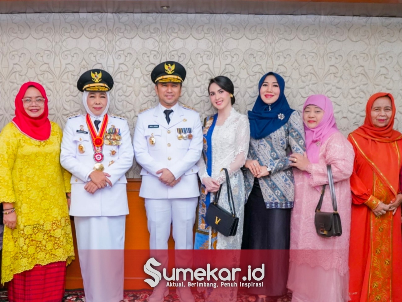 Foto. Bersama Senator DPD RI Jatim, Dr Lia Istifhama, S.Sos.M.E.I Bersama Gubernur dan wakil Gubernur Terpilih Periode 2025-2029.
