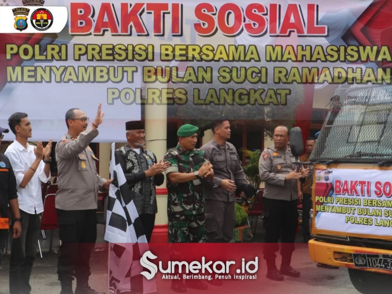 Foto. Bakti Sosial Kolaborasi Mahasiswa GMPK Bersama Polres Langkat. 