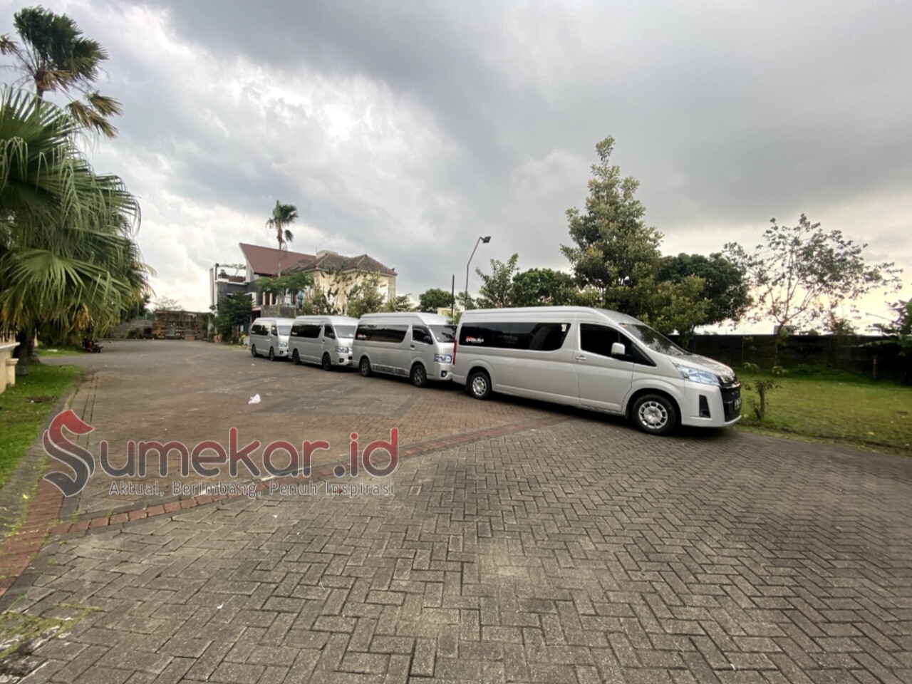 Foto. Travel Madura-Jakarta Asal Kabupaten Sumenep
