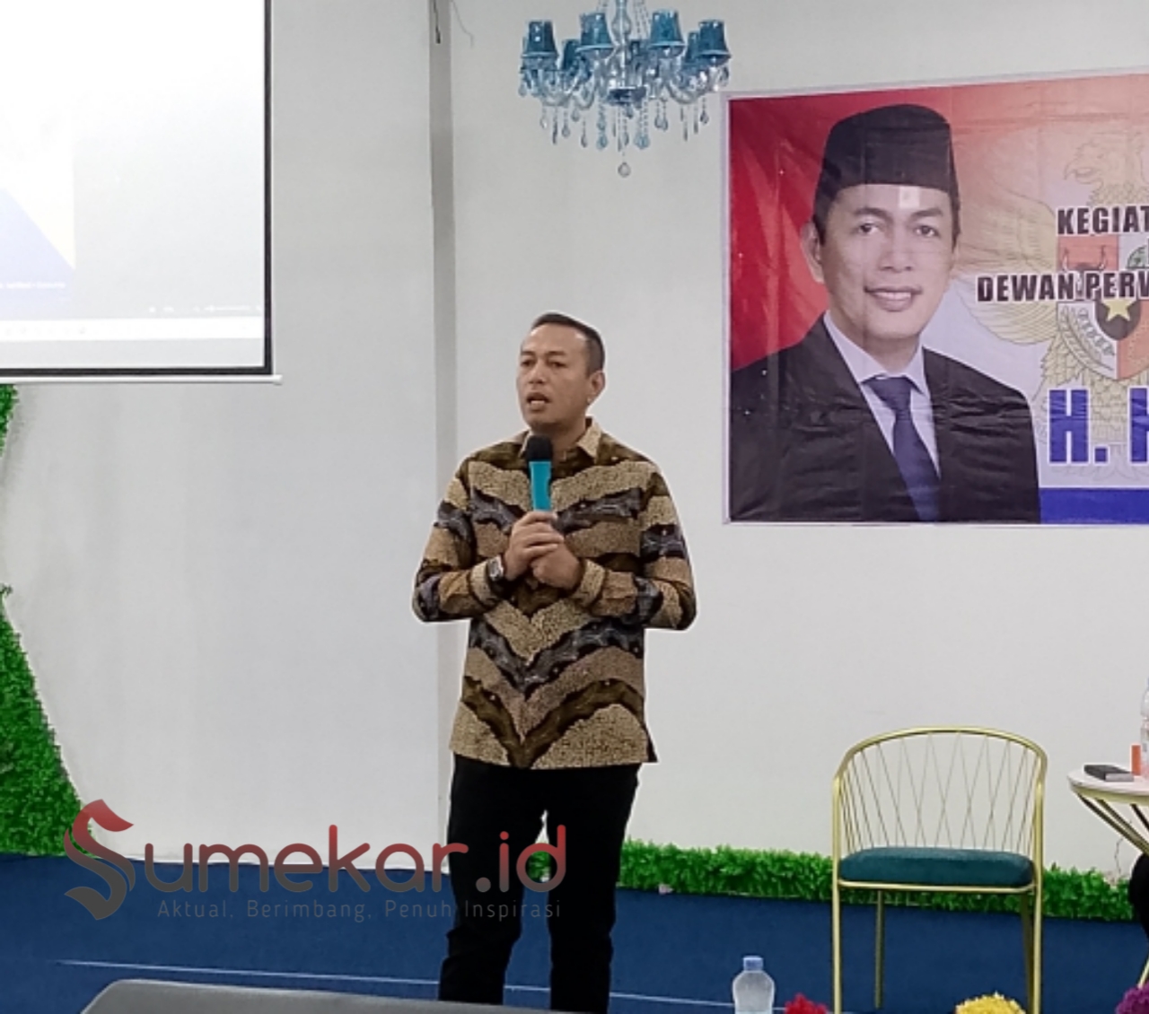 DPRD Sumut Gelar Seminar Penyebarluasan Ideologi Pancasila dan Wawasan Kebangsaan di Universitas Deztron Indonesia