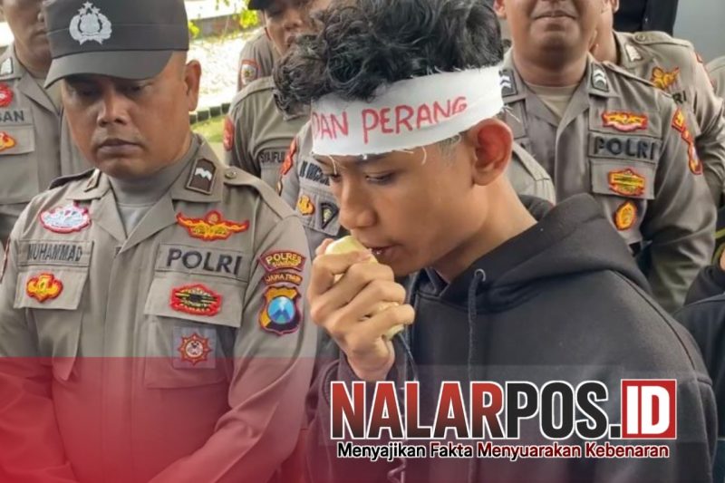 Foto. Aksi Mahasiswa Dear Jatim di Mapolres SUMENEP terkait Dugaan Korupsi Besar 