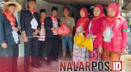 Foto. Bantuan Sosial Mahassiwa Baru STIT Aqidah Usymuni di Penutupan PBAK 2025