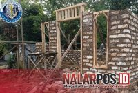 Foto.proses pembangunan ulang Musala Al-Ikhlas yang ambruk di Kecamatan Banding Sumenep